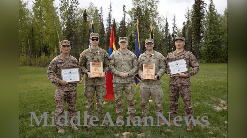 Конкурс AKARNG Best Warrior Competition 2025 («Лучший воин AKARNG») подчеркивает мастерство и партнерство. ФОТО и ВИДЕО