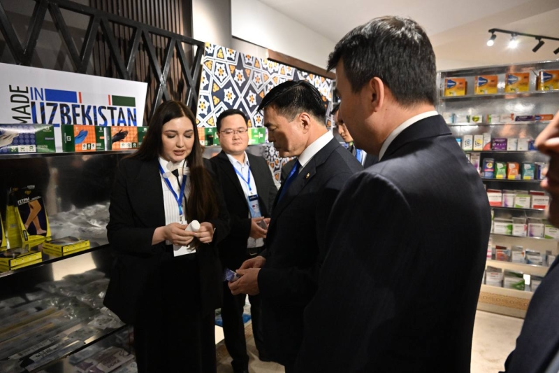 Узбекистан открыл торговый дом в Монголии