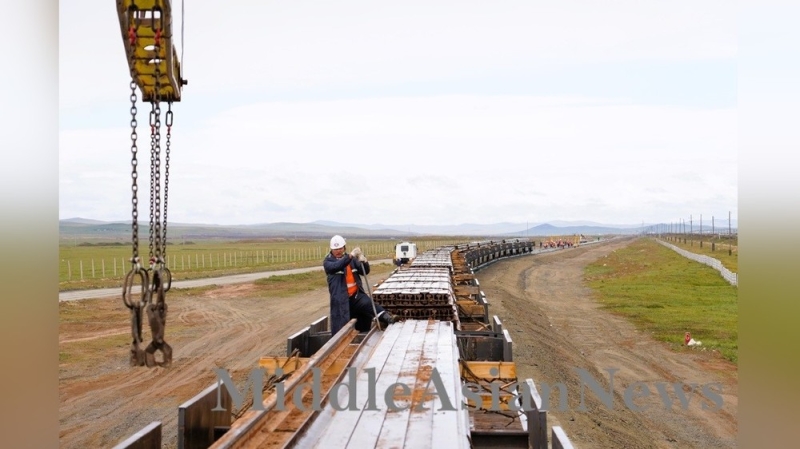 Более 2500 инженеров и специалистов задействованы в проекте железной дороги Багахангай—Хунну-Сити