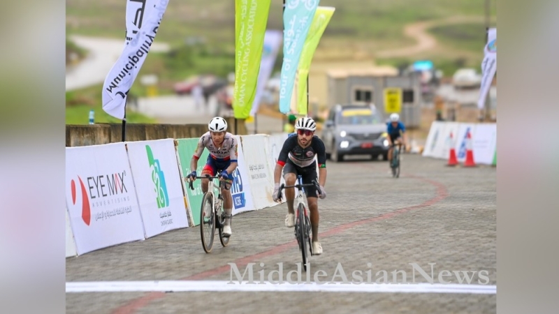 Dhofar Classic в Омане: монгольский велогонщик Тэгшбаяр Батсайхан завоевал бронзу