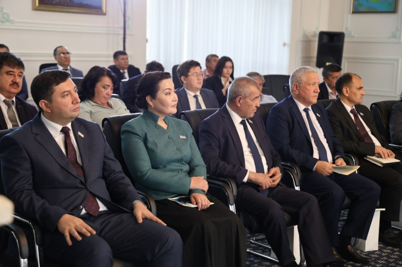 Как Казахстан собирается за три года стать полностью цифровым государством и что это даст Узбекистану