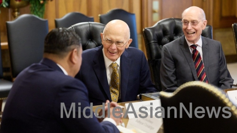 Посол Монголии в США встретился с Первым Президентством в штаб-квартире Церкви