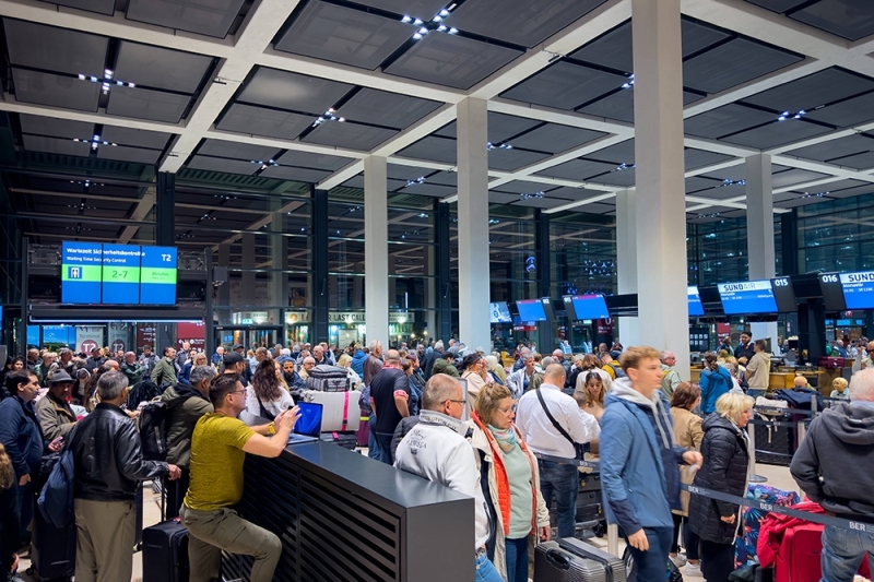 Аэропорт Льежа опять приостановил работу из-за появления дрона