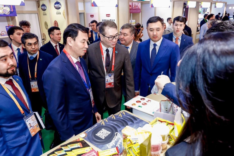 Более ста казахстанских производителей участвуют в Шанхайской выставке товаров