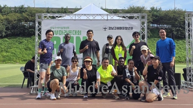 Госслужащий, родившийся в Монголии, возглавляет мультикультурные изменения в самом богатом районе Сеула. Фото