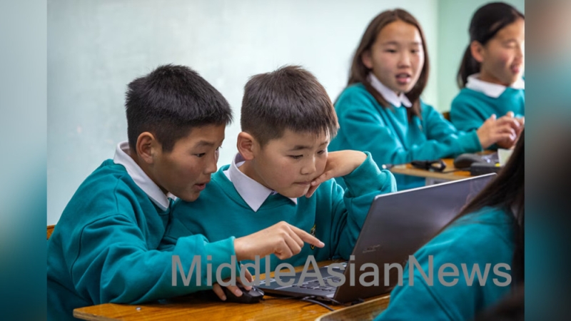 Как Церковь Иисуса Христа помогает школьникам сельской Монголии «мечтать о большем». Фото