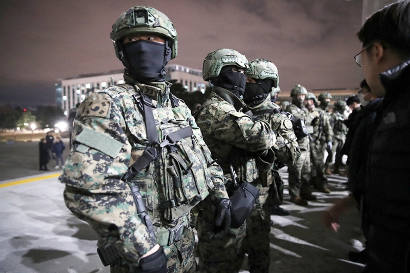 Отголоски введения военного положения. В рядах высших офицеров Южной Кореи готовится чистка