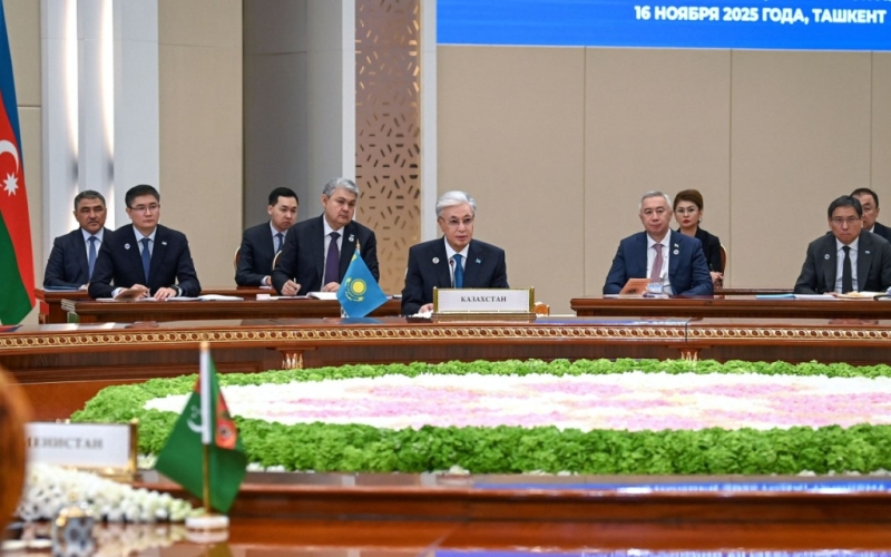 Токаев поддержал идею Мирзиёева превратить Центральную Азию в транспортный хаб Евразии