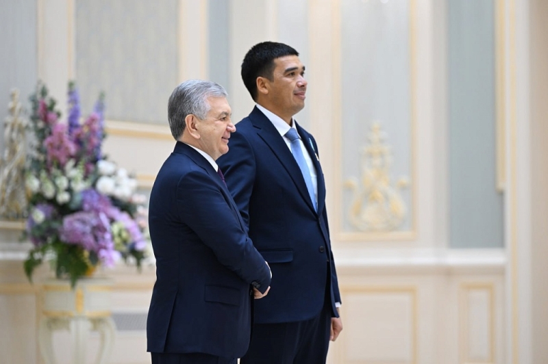 Президент вручил более 110 работникам сельского хозяйства государственные награды