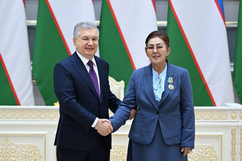 Президент вручил более 110 работникам сельского хозяйства государственные награды