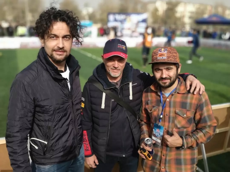 &laquo;Сборная Узбекистана &mdash; это другая история&raquo;. Большое интервью с Отабеком Джураевым о пути к чемпионату мира, звездных игроках и повышенном интересе к футболу