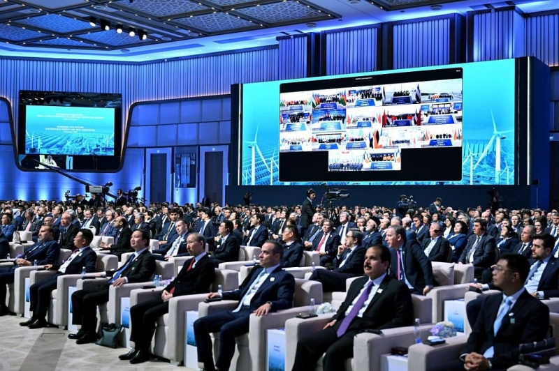 В Узбекистане заработало более 40 новых энергообъектов и началось строительство еще двадцати