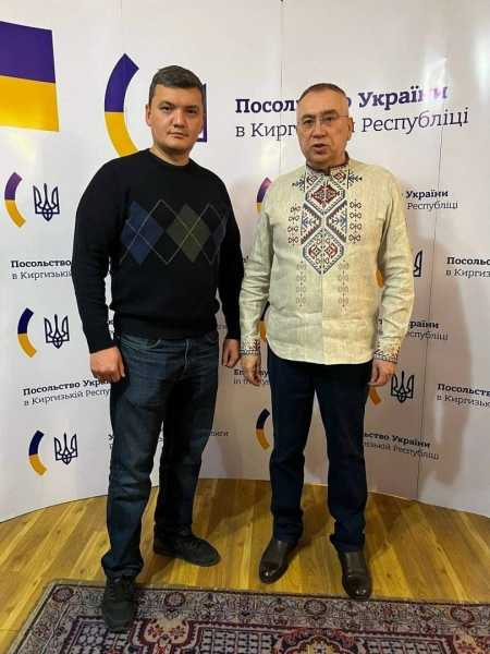 Модный кыргызский тиктокер пугает народ Россией