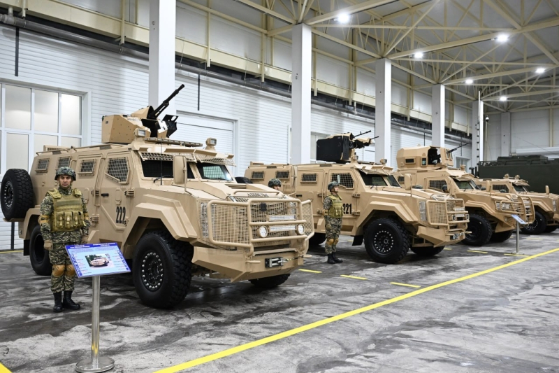 Шавкат Мирзиёев оценил мощь новых узбекских боевых модулей в Чирчике