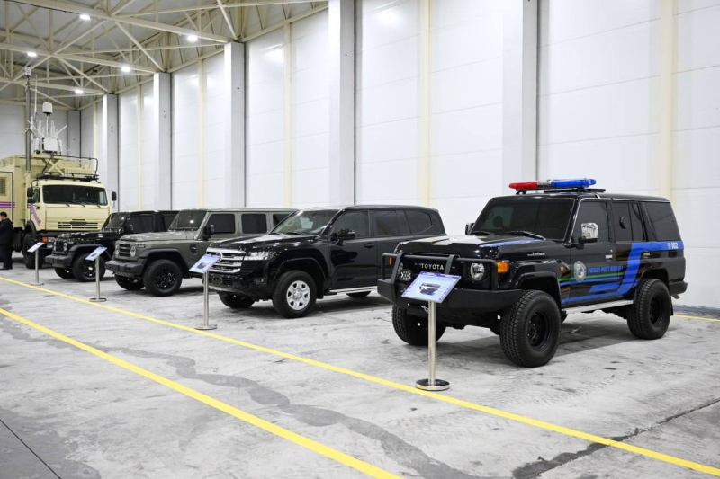 Шавкат Мирзиёев оценил мощь новых узбекских боевых модулей в Чирчике